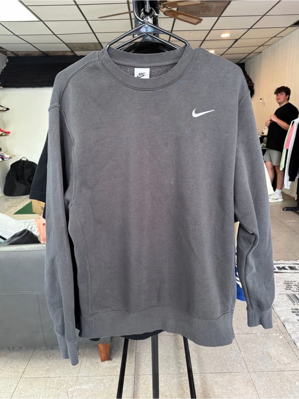 Nike dark gray fleece crewneck sweatshirt size M